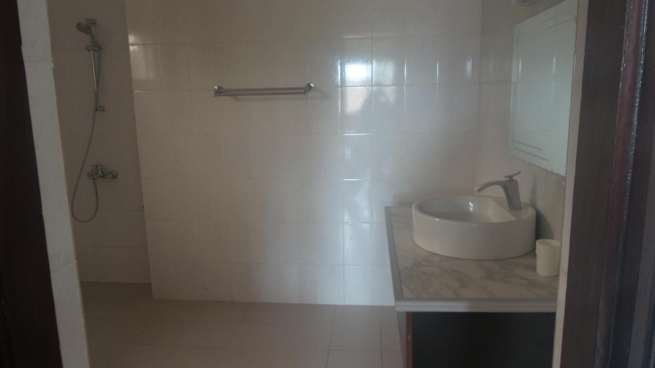 Best View Bed & Breakfast Lome Luaran gambar